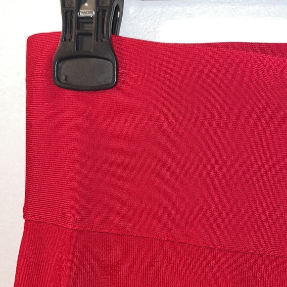 Express Red Pencil Skirt - Picture 5 of 6